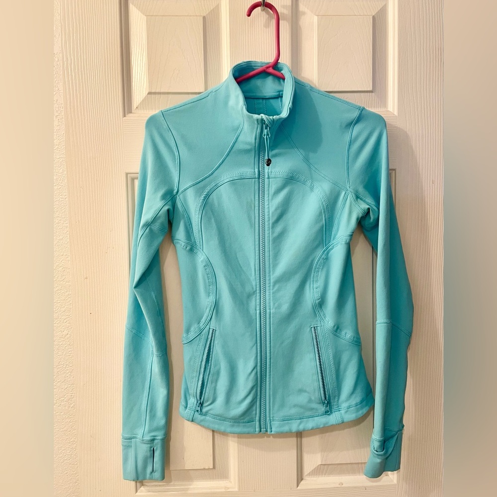 Lululemon light blue define jacket size 4